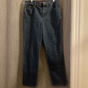 Gloria Vanderbilt Blue Jeans , Size 12